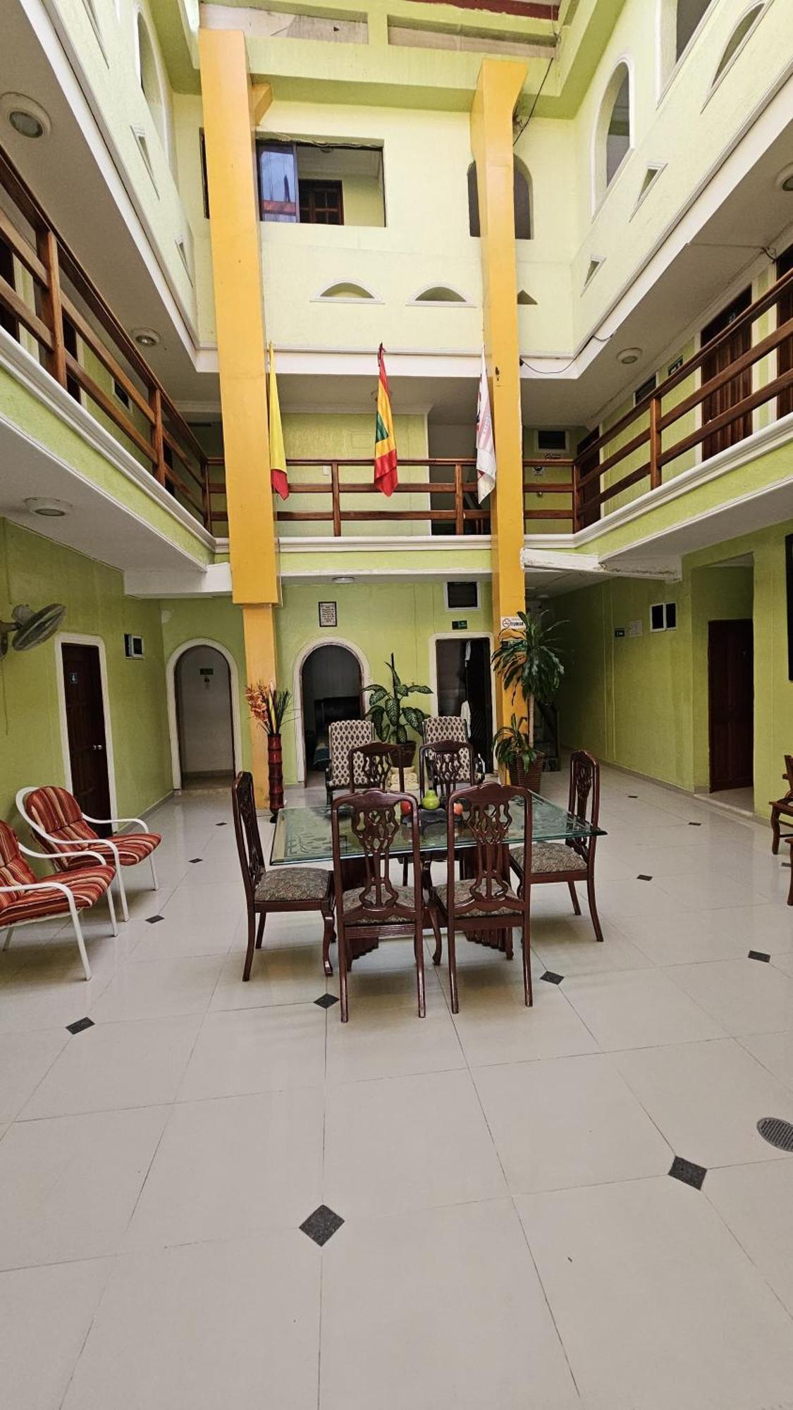 Hotel Barranquilla Inn エクステリア 写真